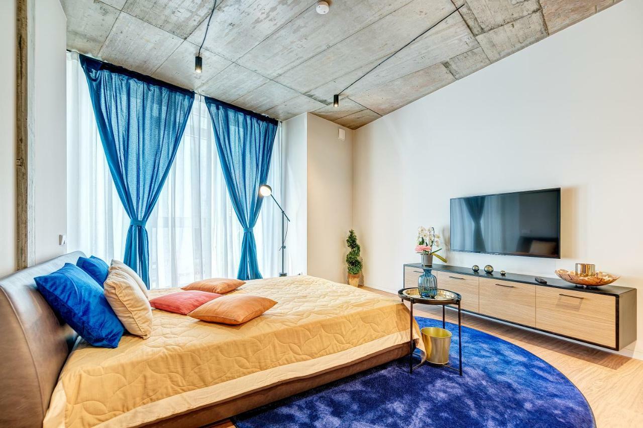 Happy Inn Gold Studio, Self Check-In, Parking In The Underground Garage 维尔纽斯 外观 照片
